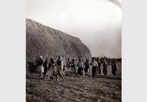 Să ne răsculăm, că pământu’ ne ține pi toți